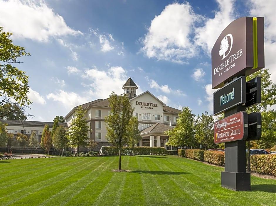 The Wedding Website of Chloe McHale and Kelly Happaney