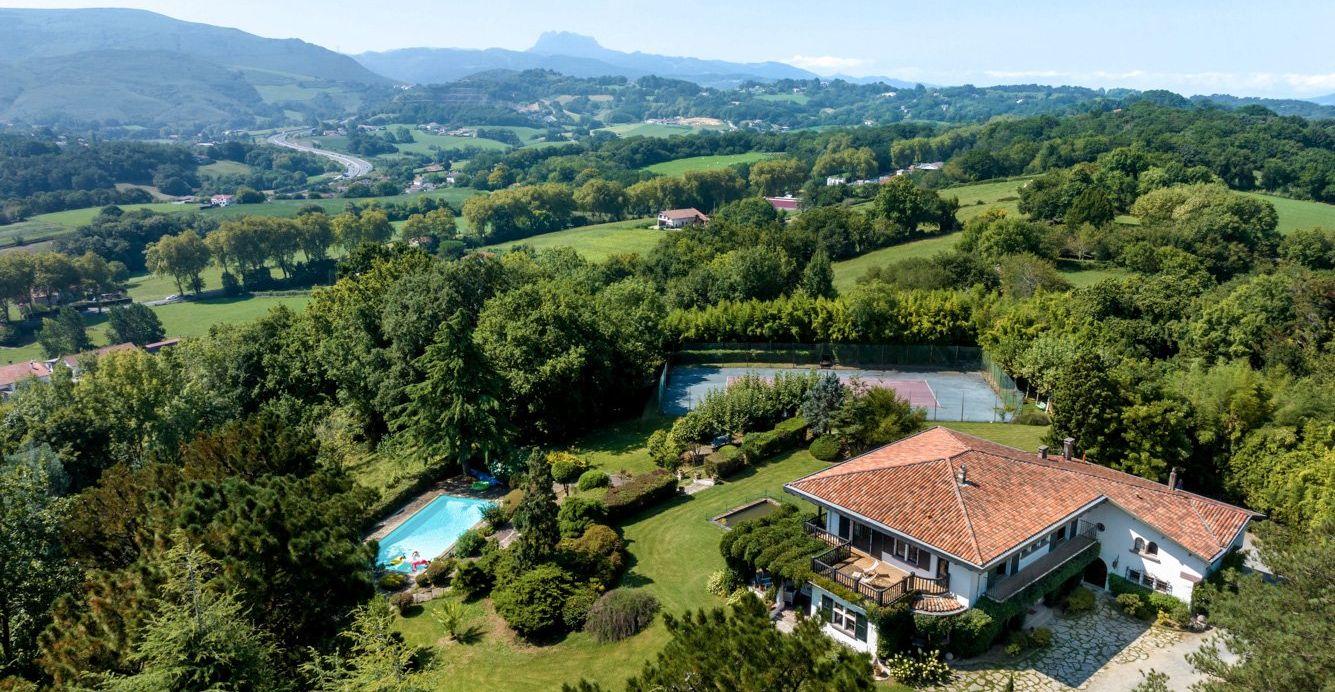 The Wedding Website of Kate Cowey and Reece Hodge