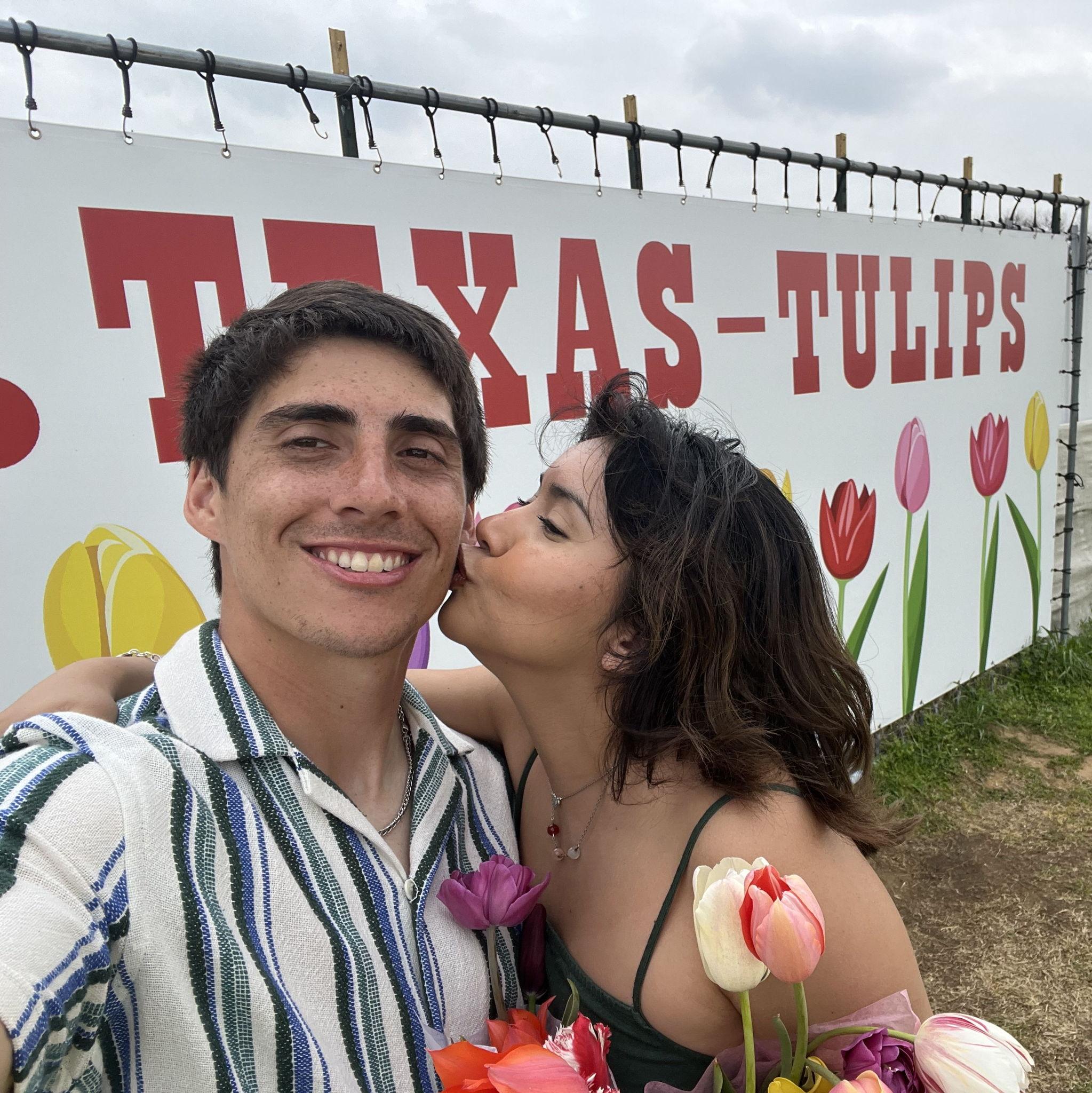 3/14/24: After several years we finally made it to Texas Tulips!
