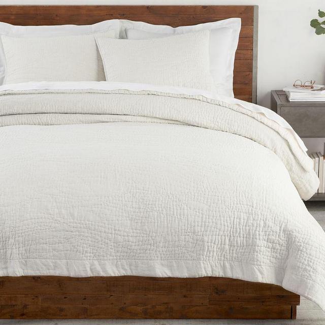 Classic Ivory Belgian Flax Linen Hand Stitched Quilt, King/Cal. King