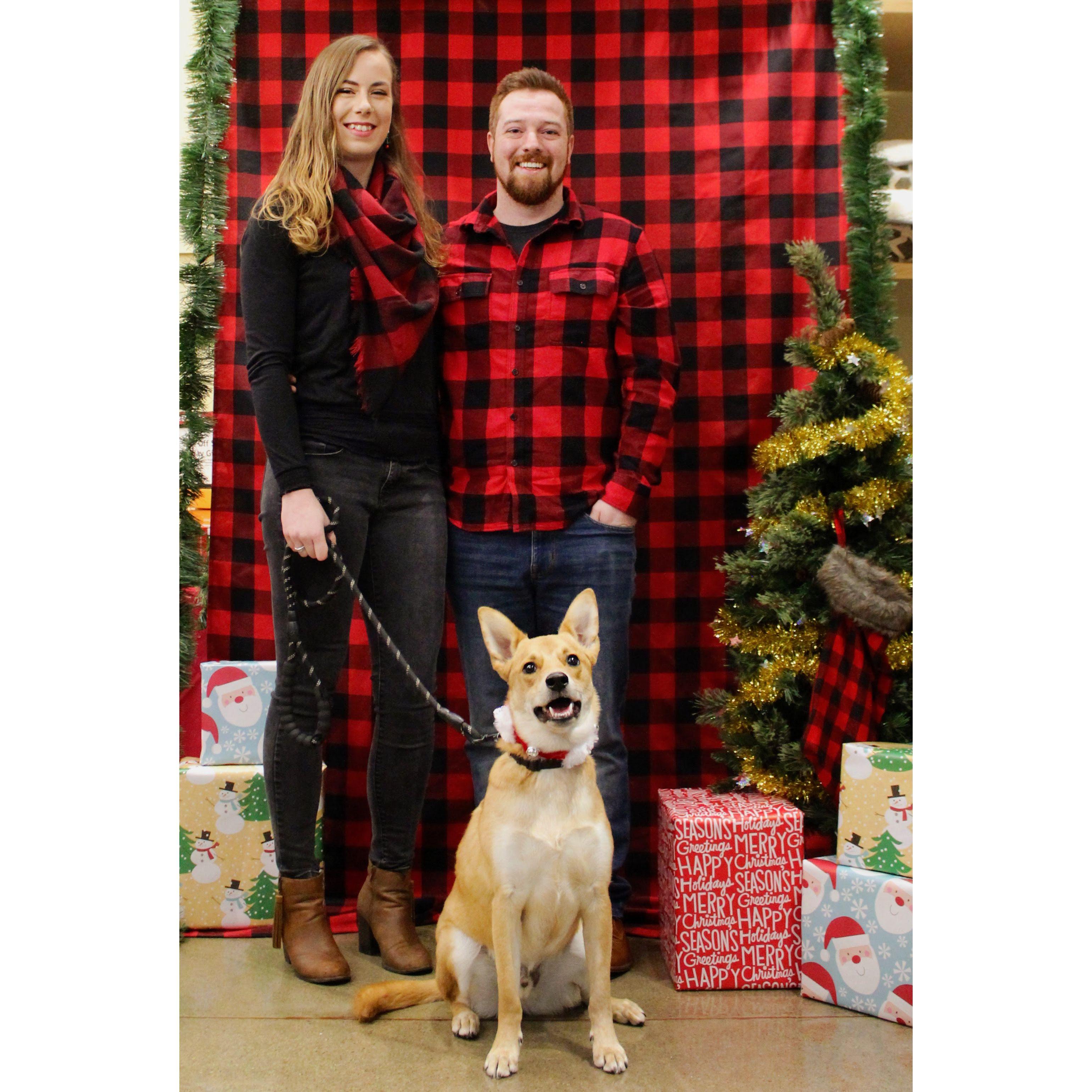 Christmas 2019, and Eric accidentally blending in... 😂