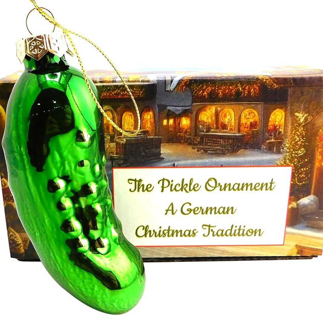 German Pickle Ornament Large Sized Gherkin Weihnachtsgurke Tradition Deluxe Boxed Set Christmas Decor Hand Made and Handpainted Blown Glass Decoration