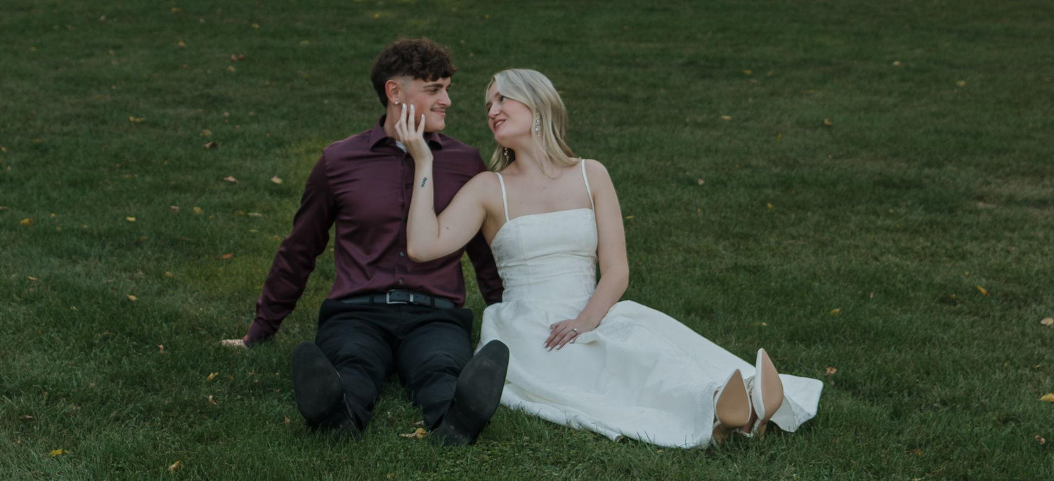 The Wedding Website of Chloe Thompson and Hunter Powell