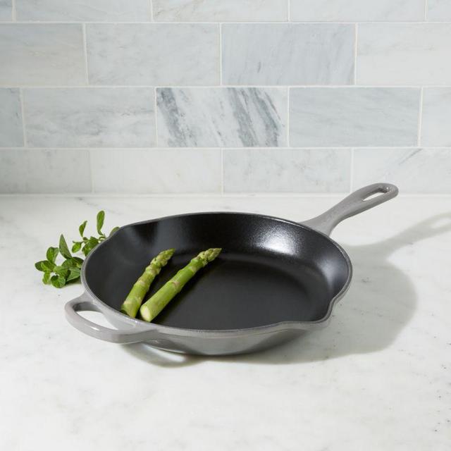 Le Creuset ® Signature Oyster 10" Skillet