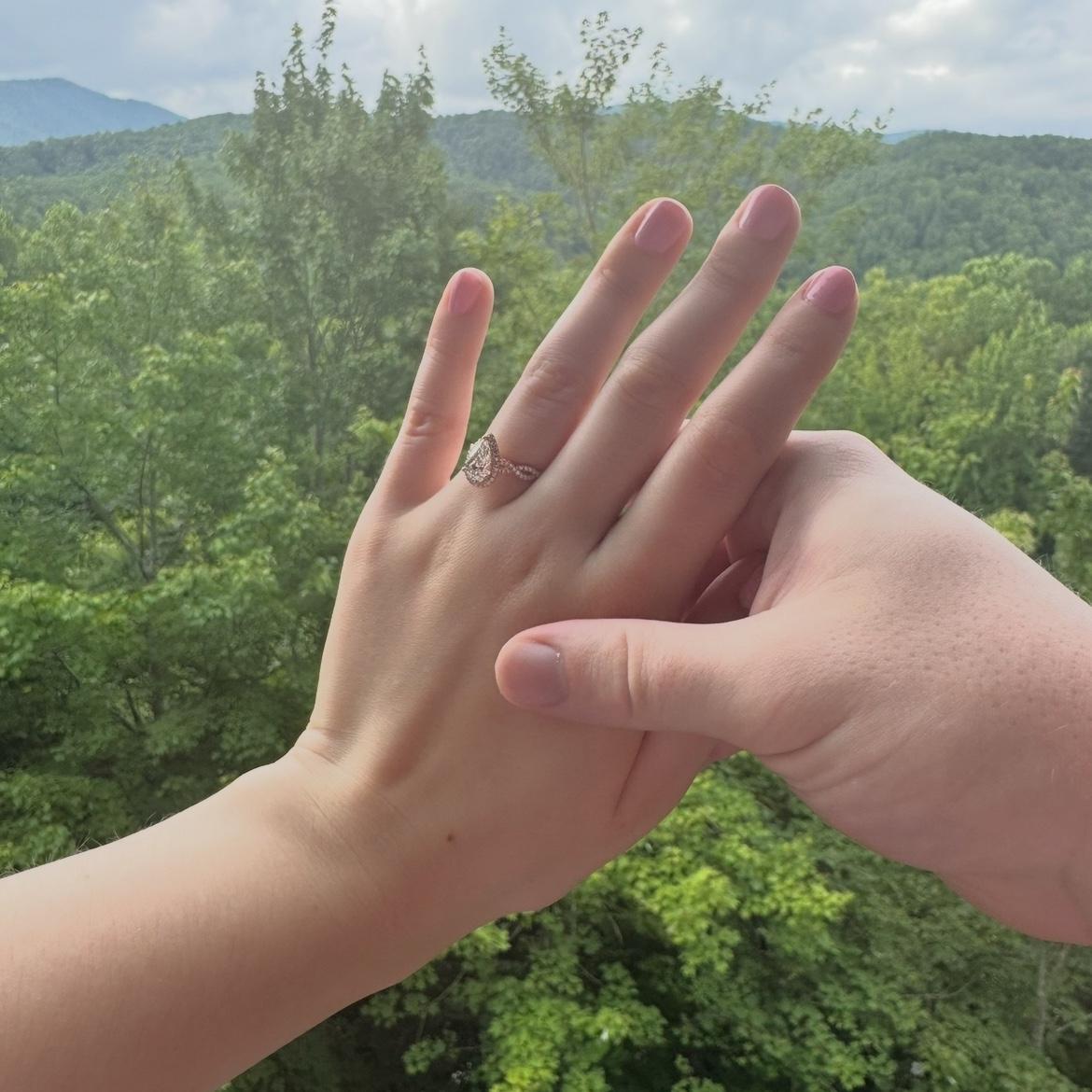<3