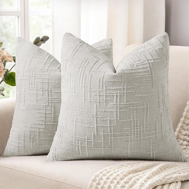 decorUhome Spring Light Grey Chenille Throw Pillow Covers 18x18 Set of 2 Thick Textured Slubby Couch Pillow Covers Farmhouse Accent Modern Neutral Decorative Pillow Cases for Bed Sofa Living Room