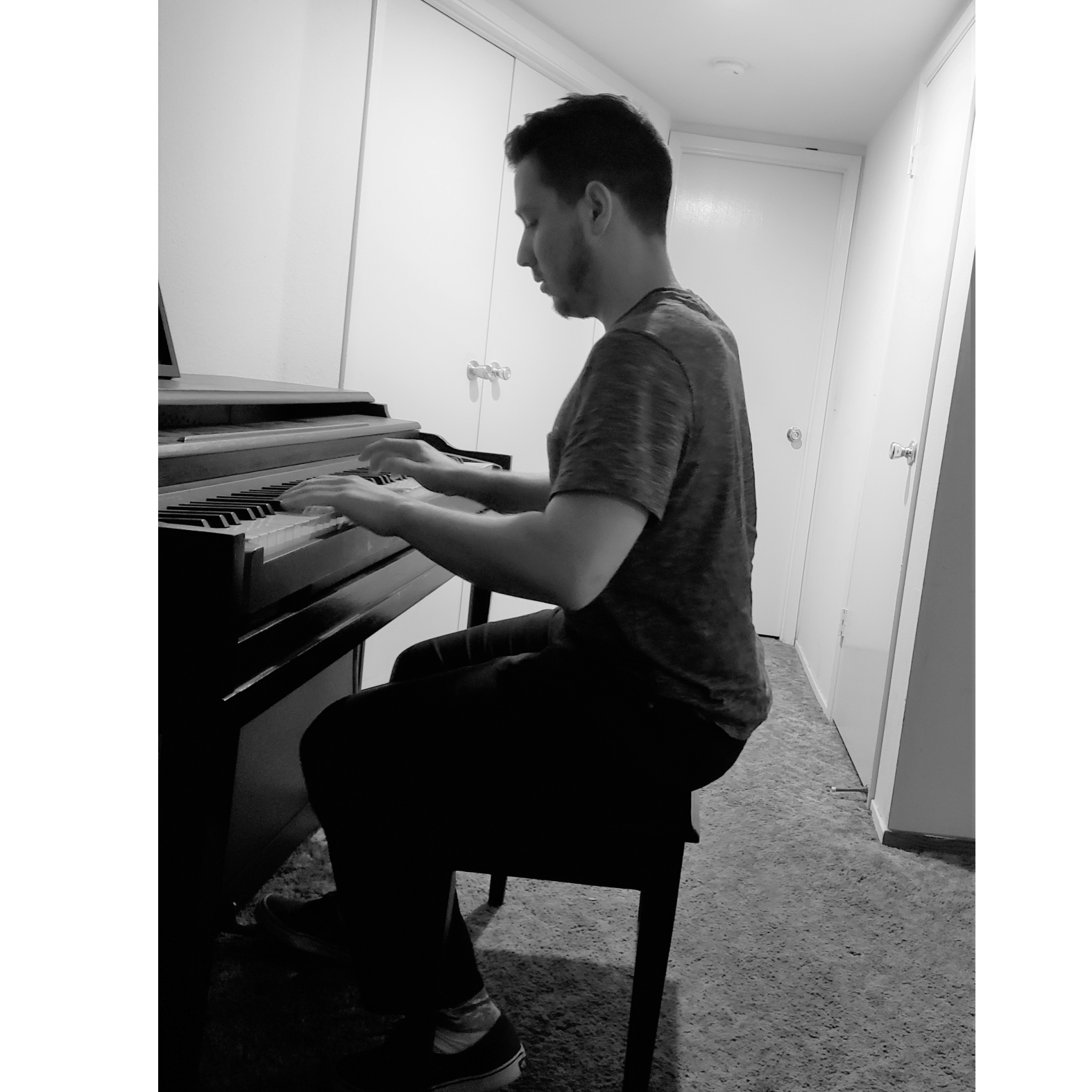 This! This right here is one of the things I love. When Kadin randomly sits down at the piano and starts playing music. Words can't even explain it.