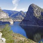 Hike through Hetch Hetchy Valley