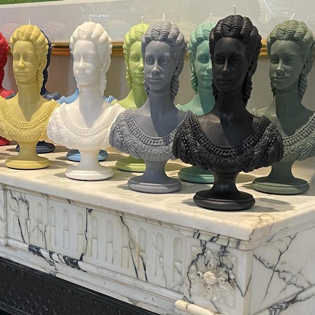 Queen Charlotte Bust Candle