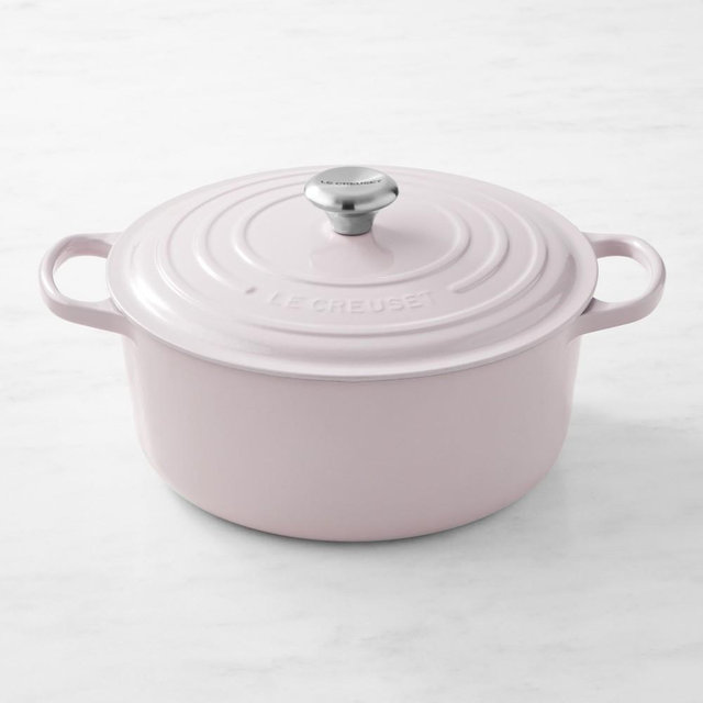 Le Creuset Signature Enameled Cast Iron Dutch Oven, 7 1/4-Qt., Shallot