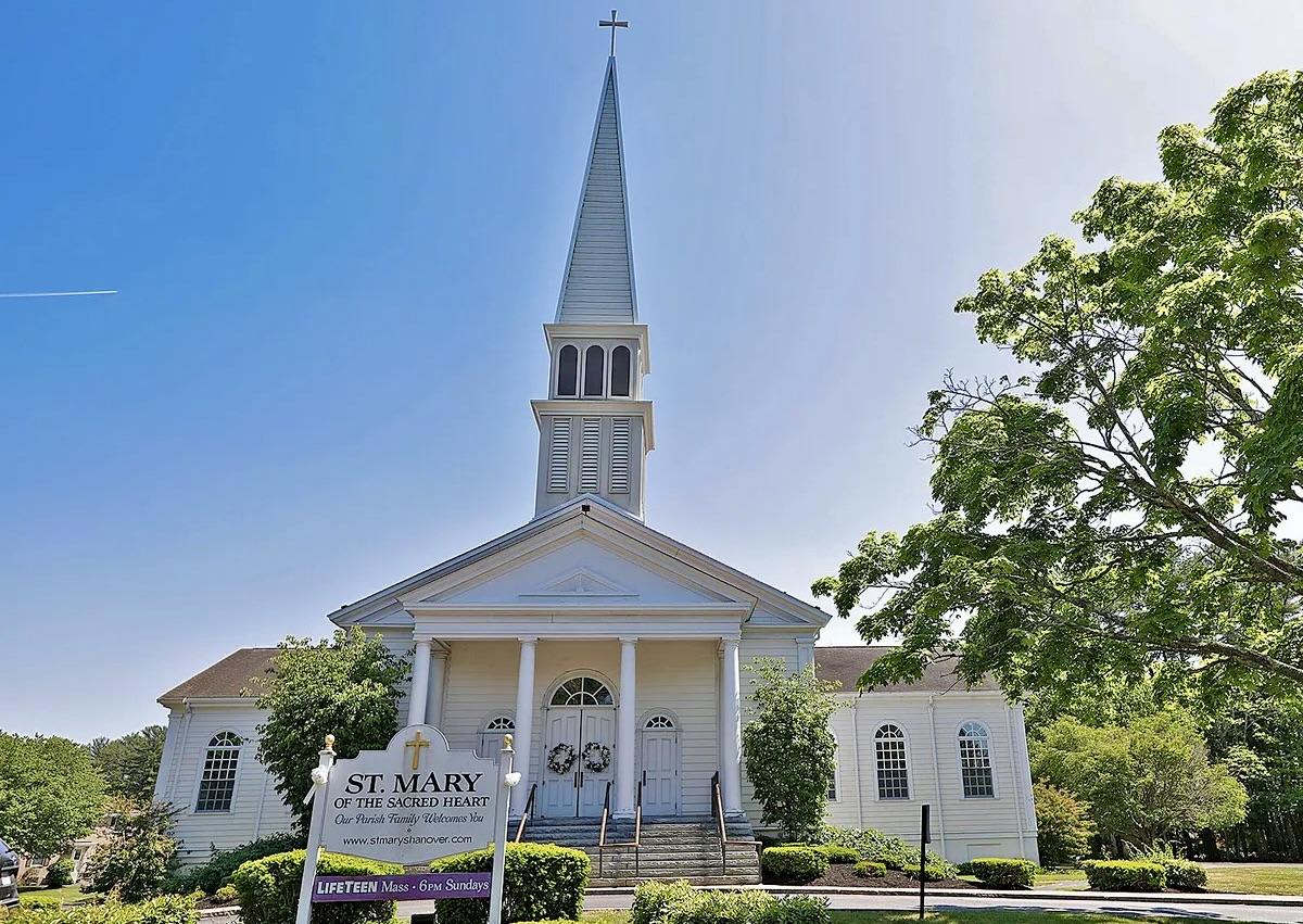 The Wedding Website of Maggie Leonard and Matt Levesque