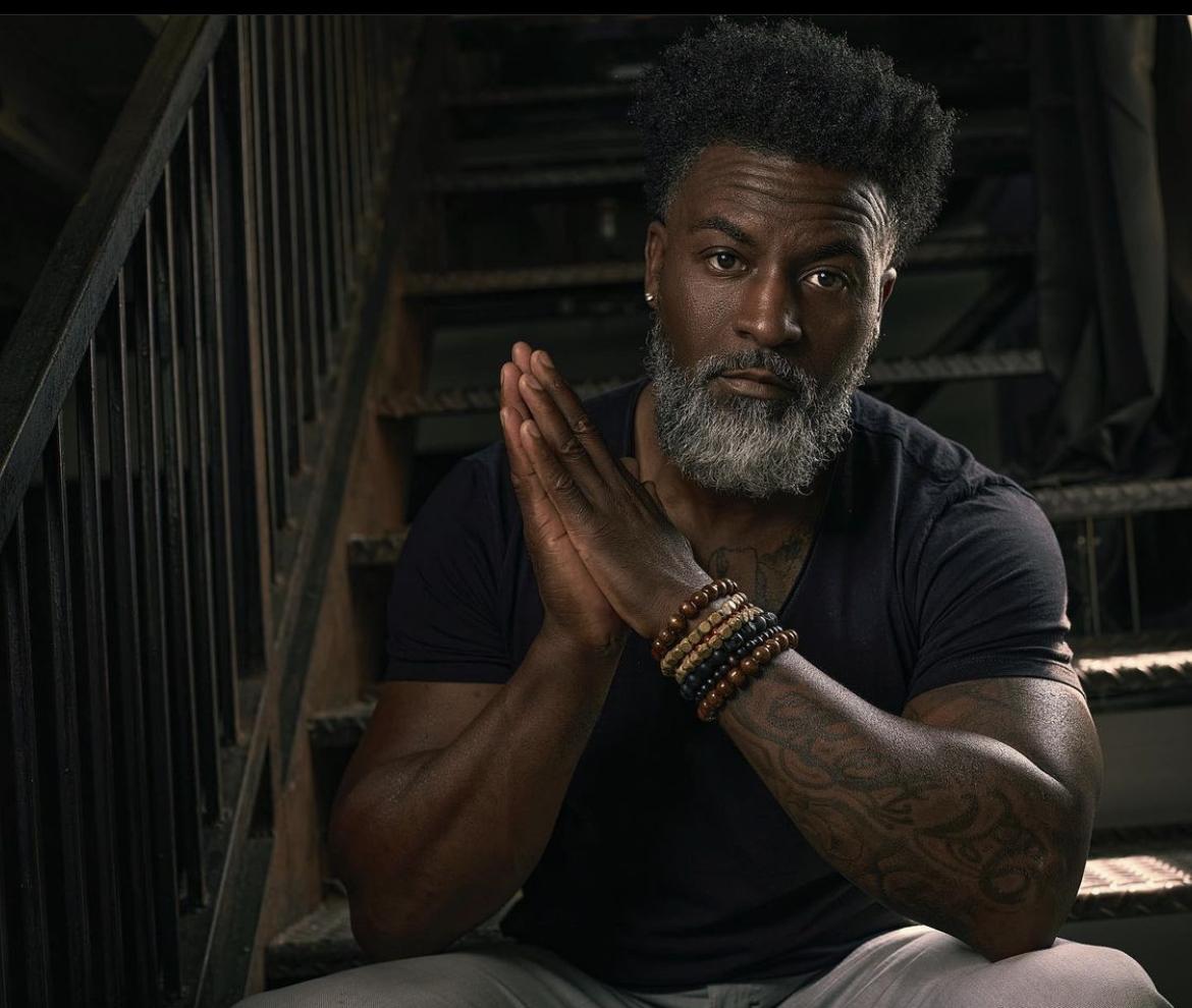 Special thanks to our brother Will Young founder of Krave Magazine for designing our very special invitation. They were one of a kind. 

Much Love
Eric & Kenny

IG: krave_magazine