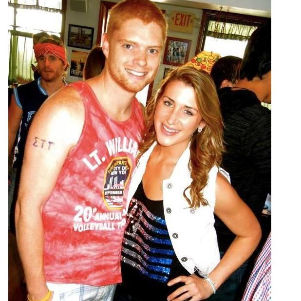 Couples that bar crawl together, stay together :)