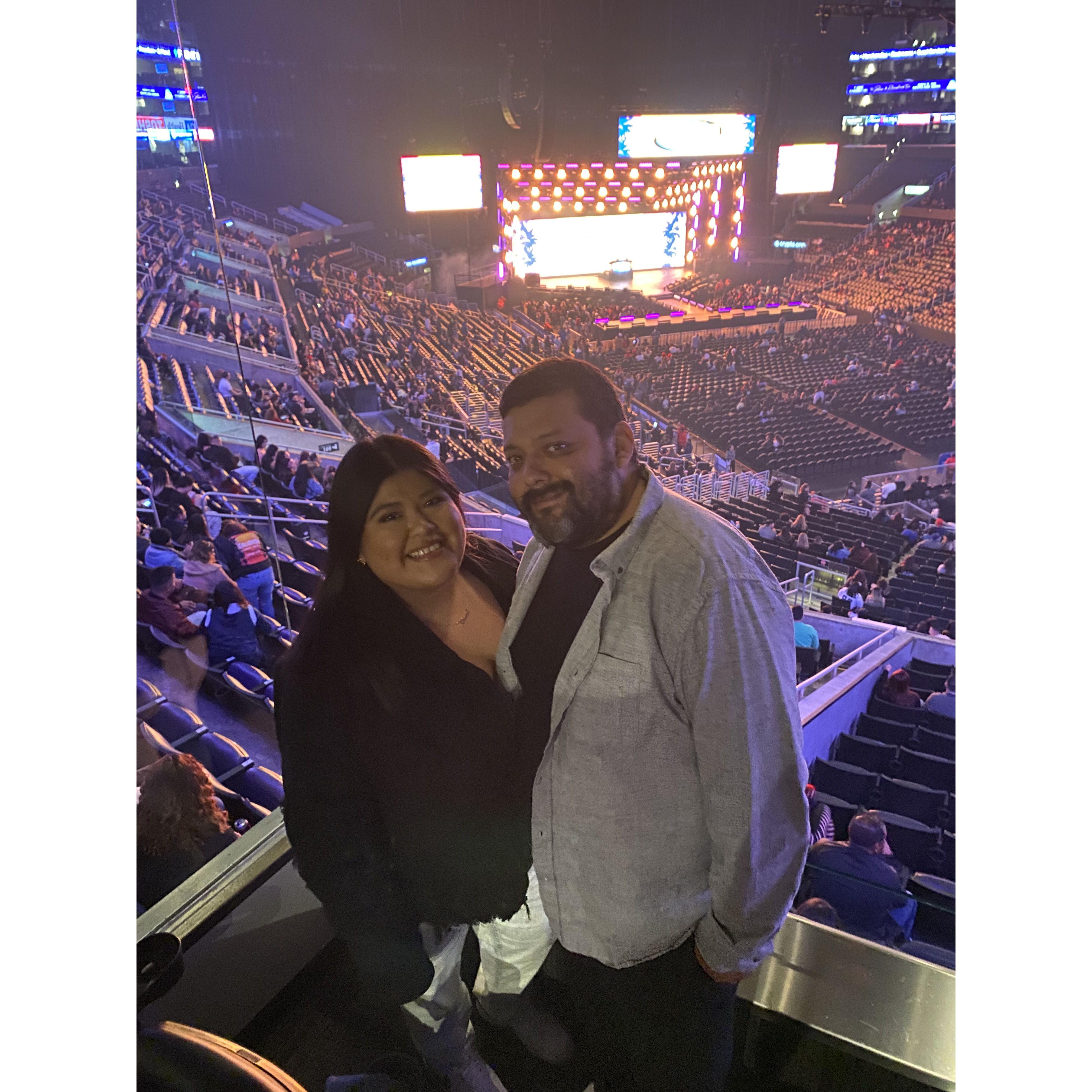 Concerts have been one of our favorite activities! (Especially when Linda's company offers them free shows)
