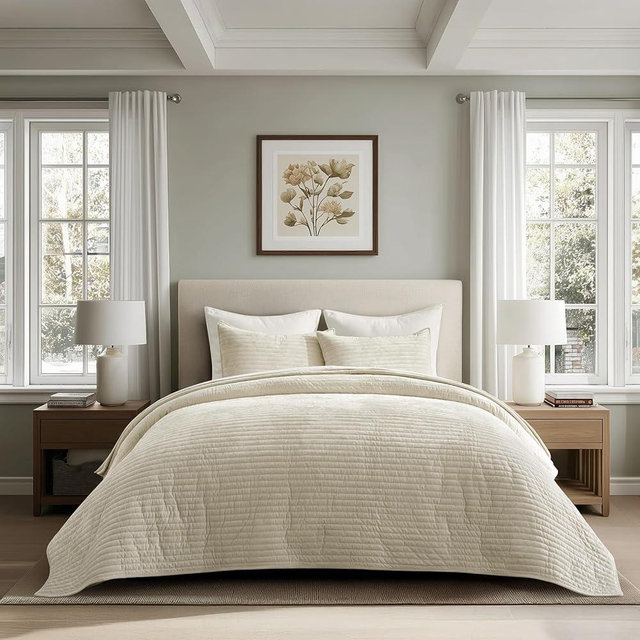 EVERGRACE Velvet Quilt Set King Size, Luxurious Soft Striped Channel Bedding Set, Lightweight Velvet Comforter for All Season, Oversized Bedspread Coverlet with 2 Matching Shams, Beige