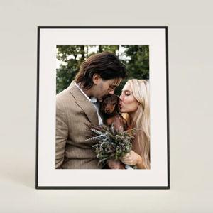 Walden Ink with Textured Mat - Smart HD Digital Picture Frame | Aura