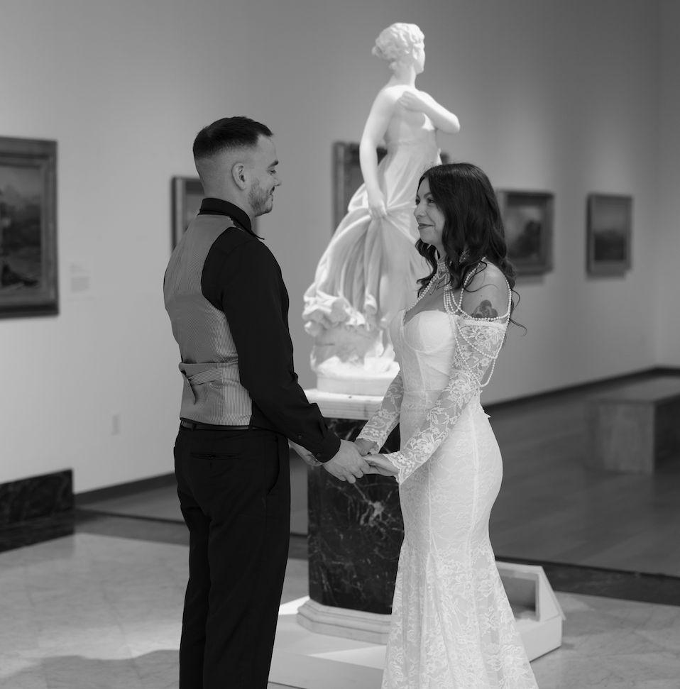 The Wedding Website of Lindsey Maydag and Devan Horton