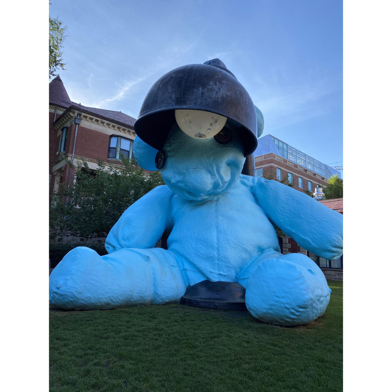 Fall 2020 - Caroline moved to Rhode Island to start her Master's at Brown