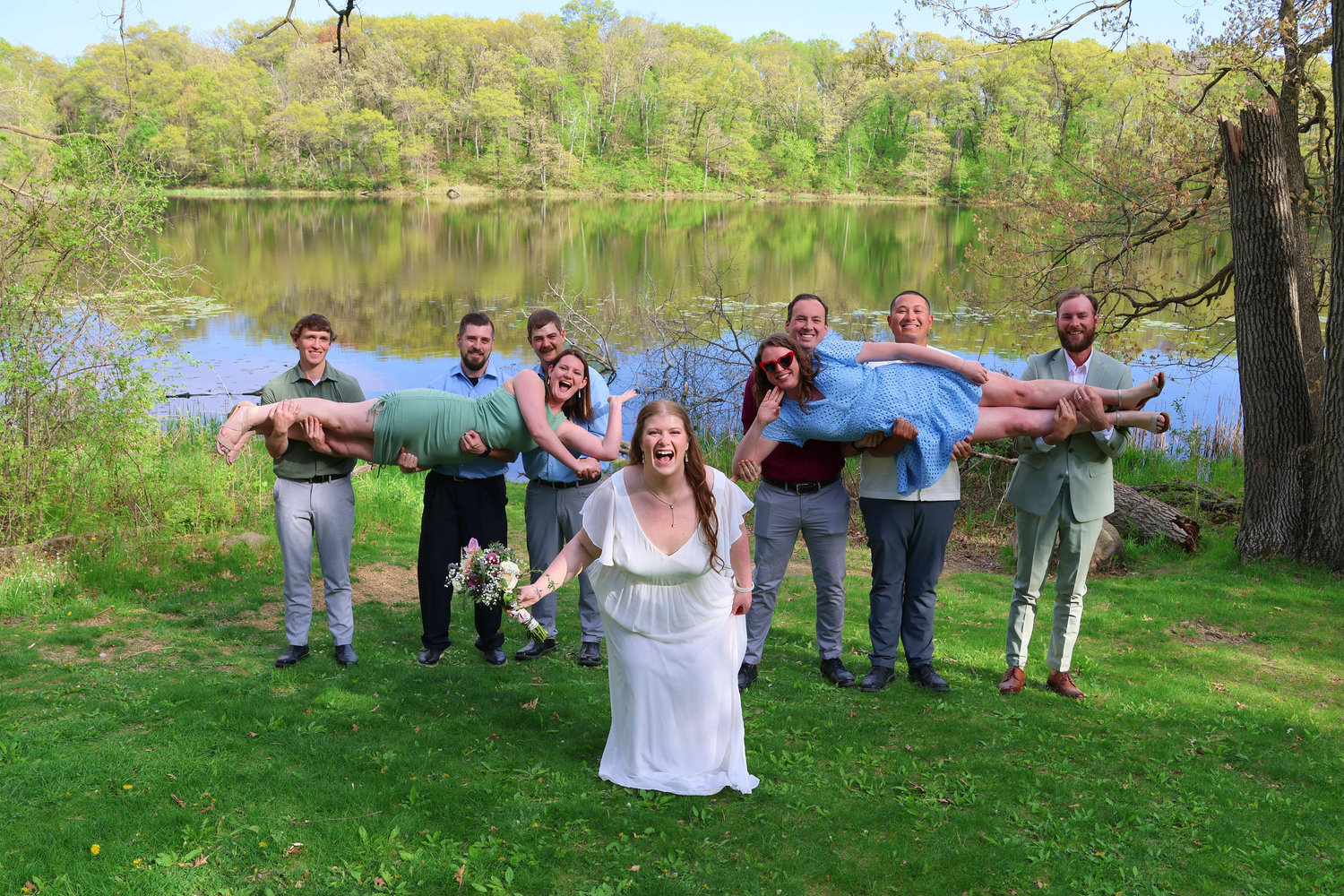 The Wedding Website of Madeline Thomas and Connor Thomas