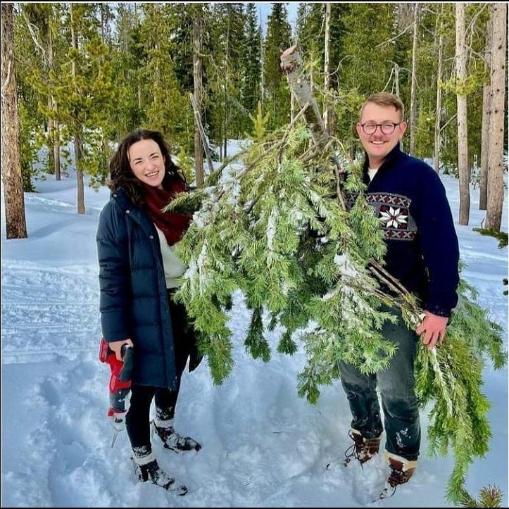Cutting our own Christmas Tree (with a permit) in the Deschutes National Forest 2020