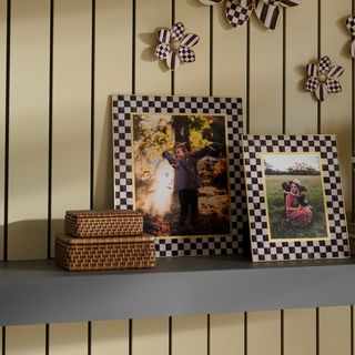 Courtly Check Glass Frame