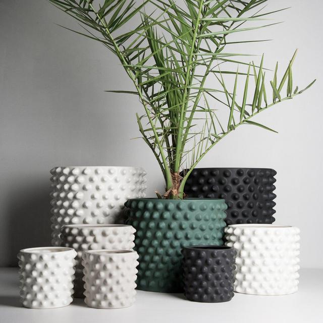 Cloudy 1-Piece Ceramic Pot Planter