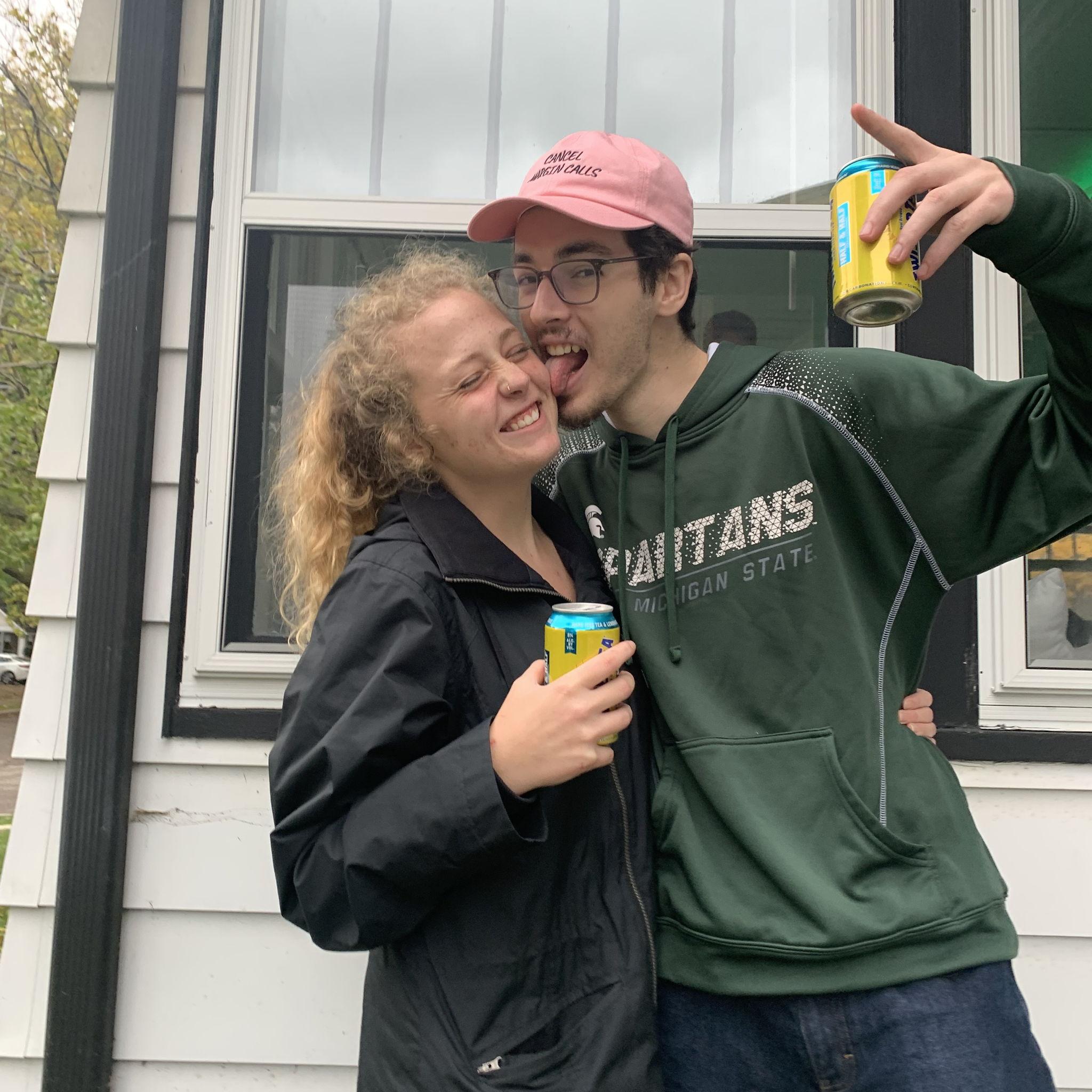 10/30/2021- Tailgating and rooting for the Spartans together!