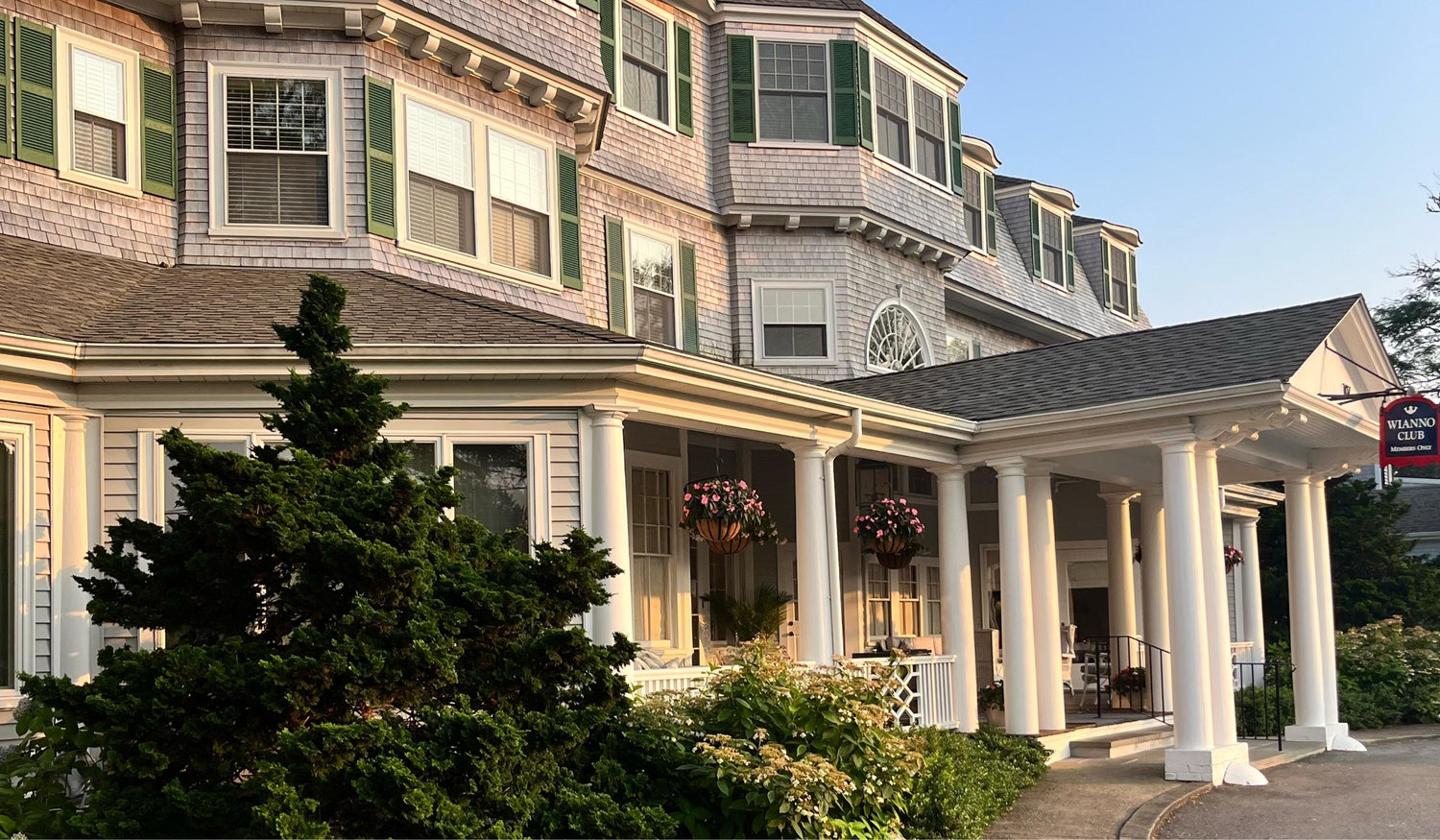 The Wedding Website of Devon Bentivegna and Kevin McCarthy