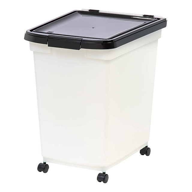 IRIS Airtight Pet Food Container