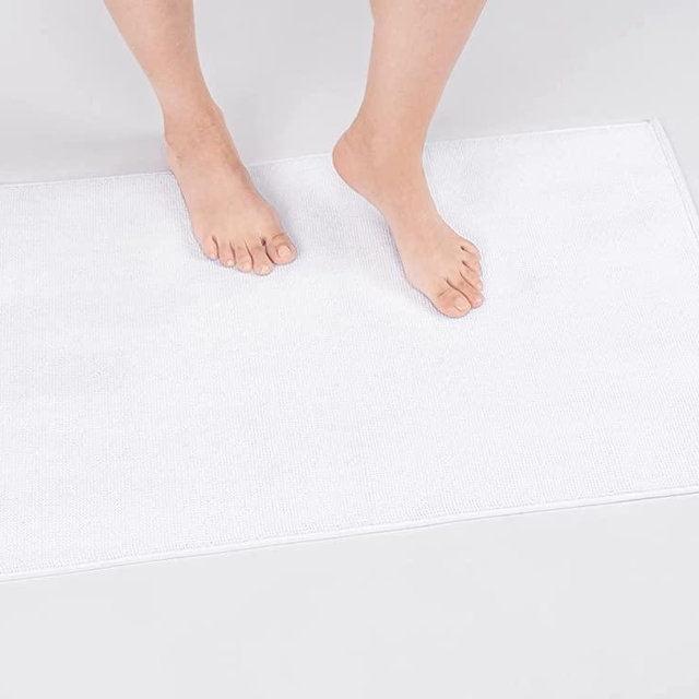 Cotton Paradise Bath Rug for Bathroom, 17x24 inch 100% Cotton Non Slip Bath Mat Rug, Soft Absorbent Machine Washable, White Bath Rug
