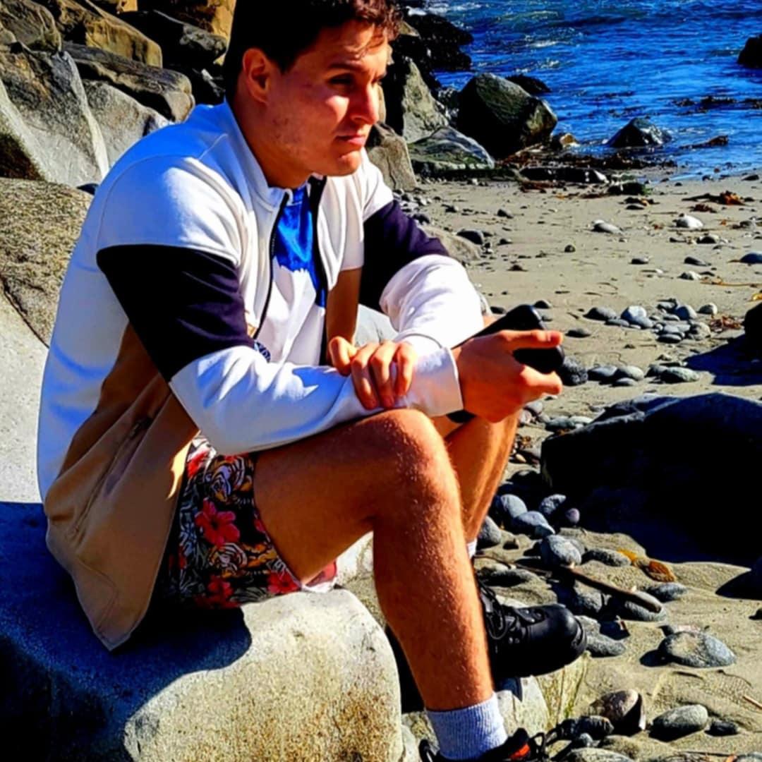 This is Frank's son, Landon. Frank is very proud of Landon for independency, sense of adventure and his very mature way of thinking & handling any situation. Landon currently lives in Scottsville, KY.