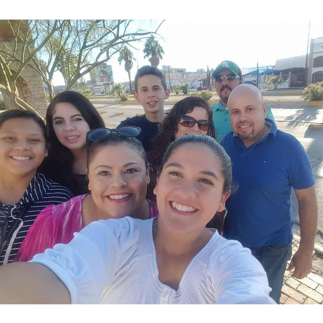 En Ciudad Juárez Chihuahua con nuestros queridos amigos Los Ochoa. Noviembre del 2016