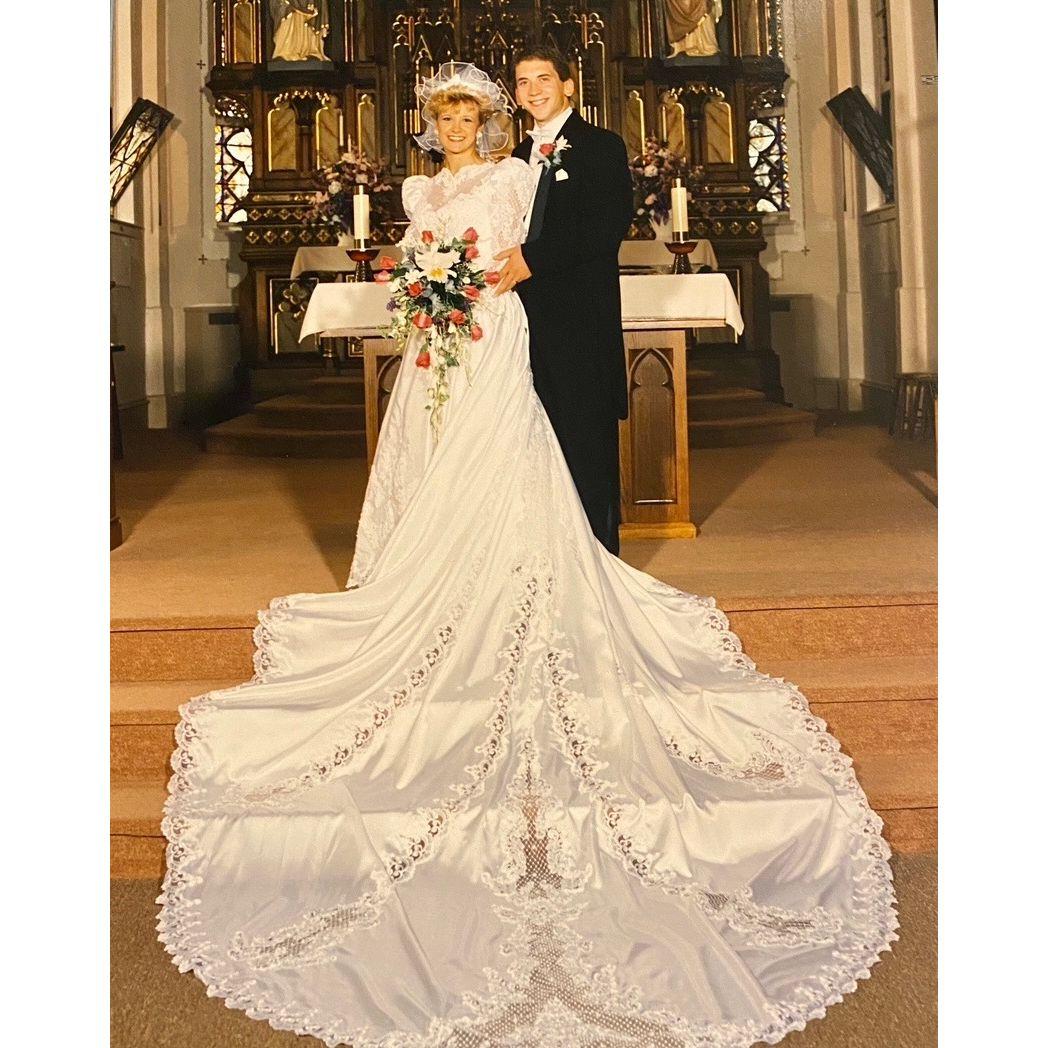 Tom & Cindy Roling - 30 years - Megan's aunt and uncle