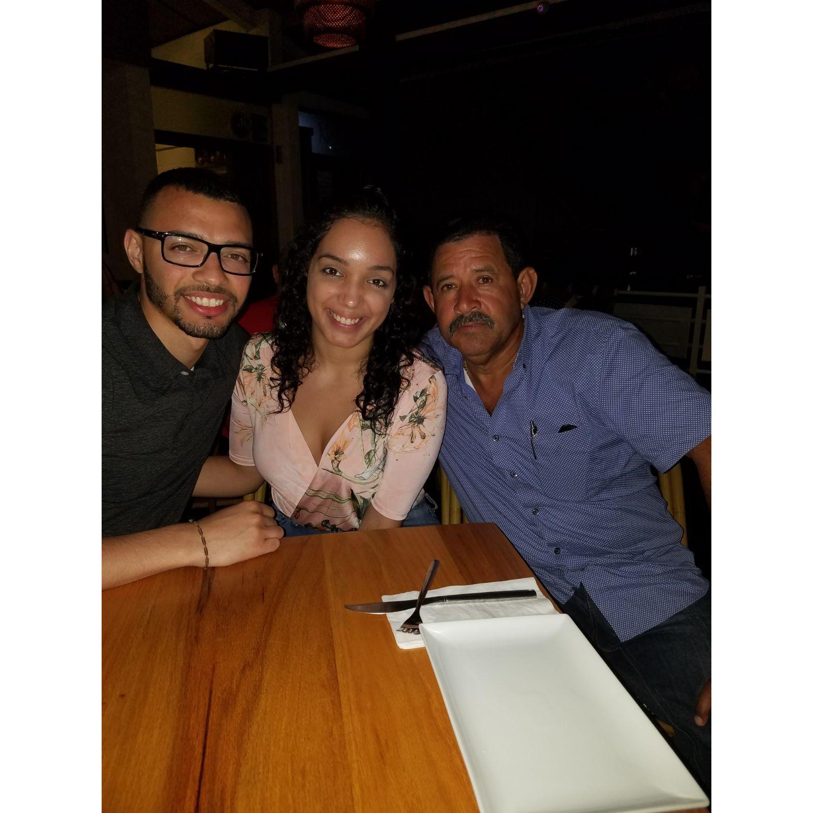 Our first trip to D.R. together.
Nuestro primer viaje juntos a Lopez.