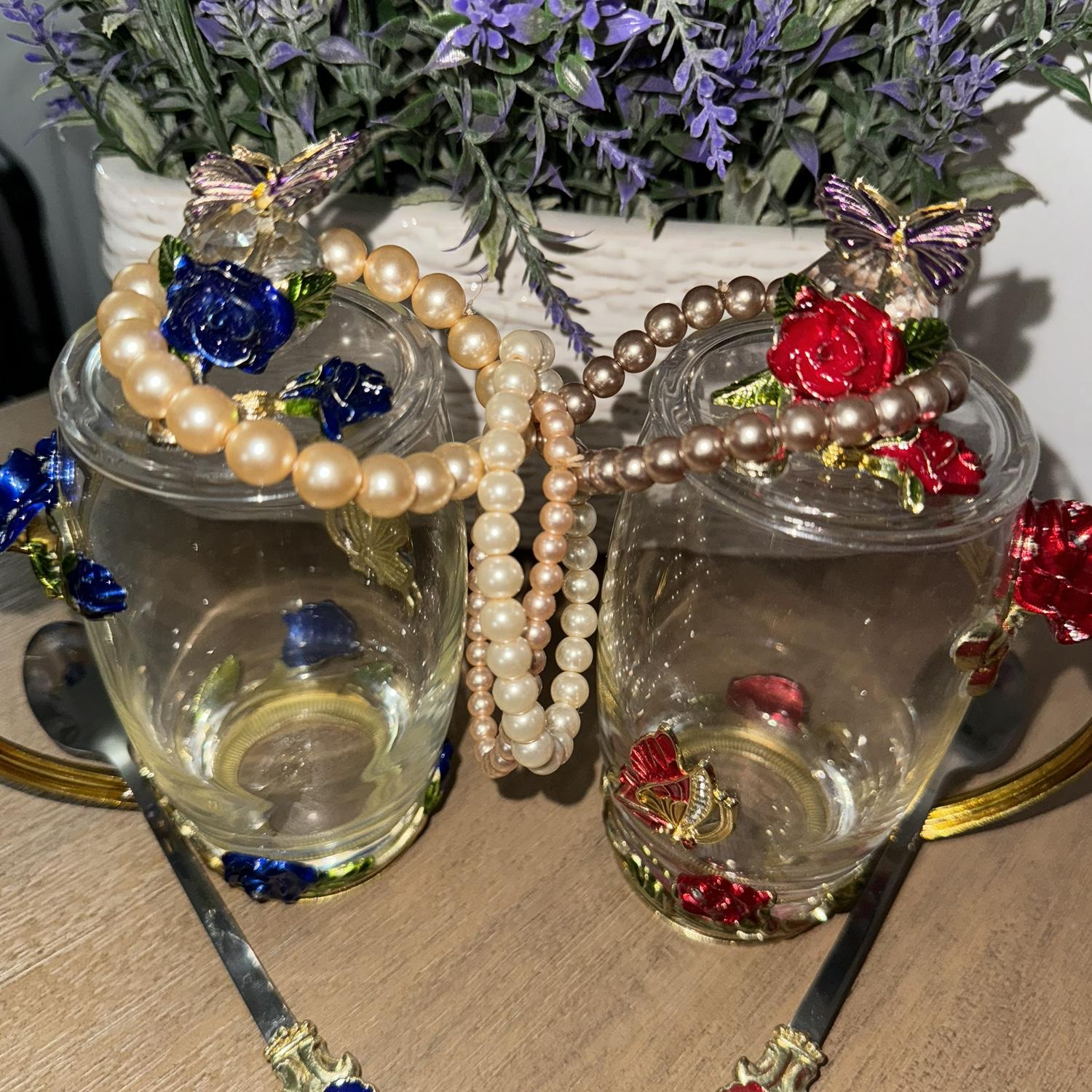 Take out your pearls. It is Vintage Time!