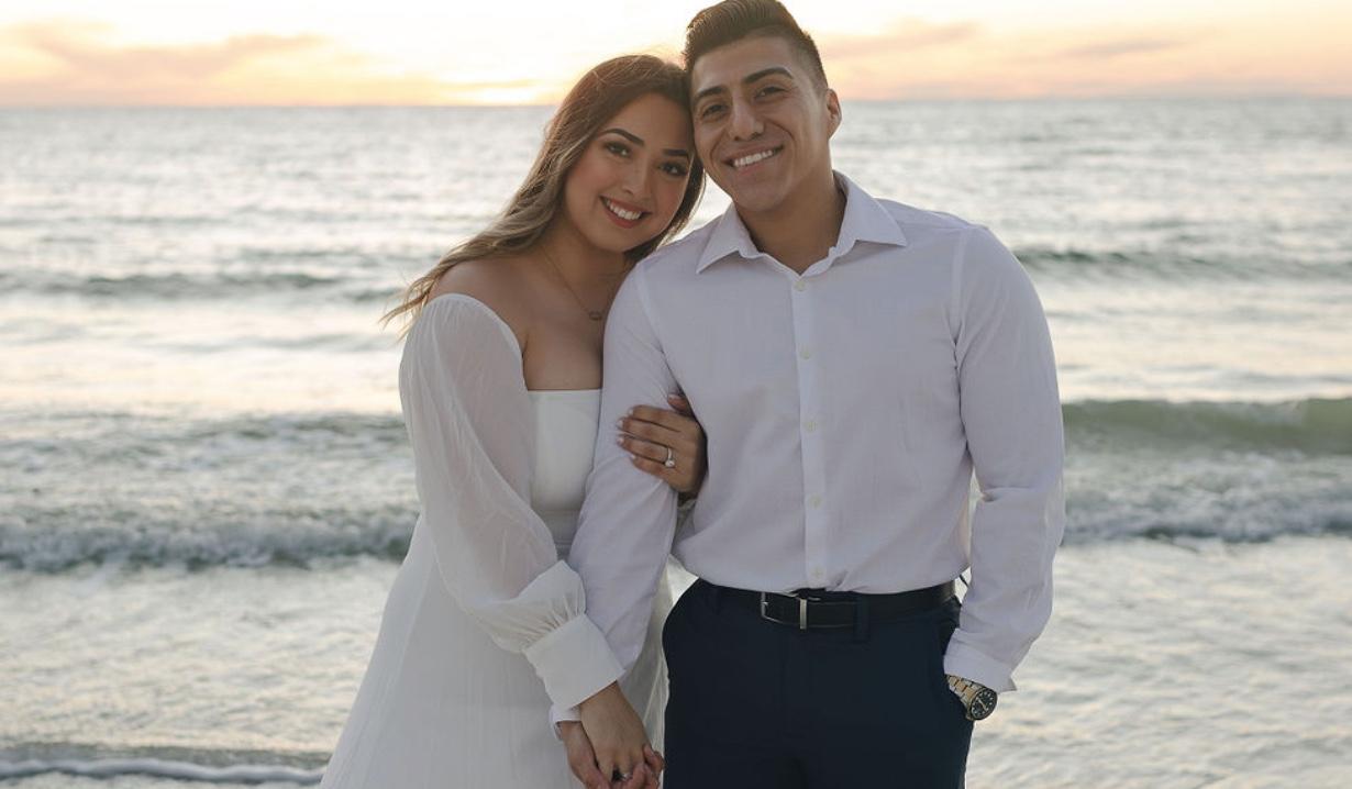 The Wedding Website of Gloria Trevino and Alejandro Lopez