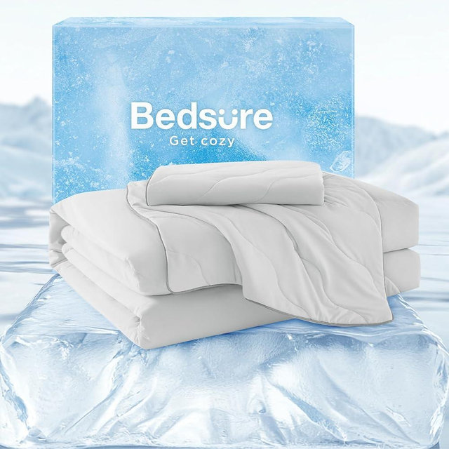 Bedsure Cooling Comforter Cal King Size, Cooling Blankets for Hot Sleepers, Q-Max>0.42, Breathable Cooling Blanket for Night Sweats, All-Season Lightweight Comforter (104"x96", Grey)