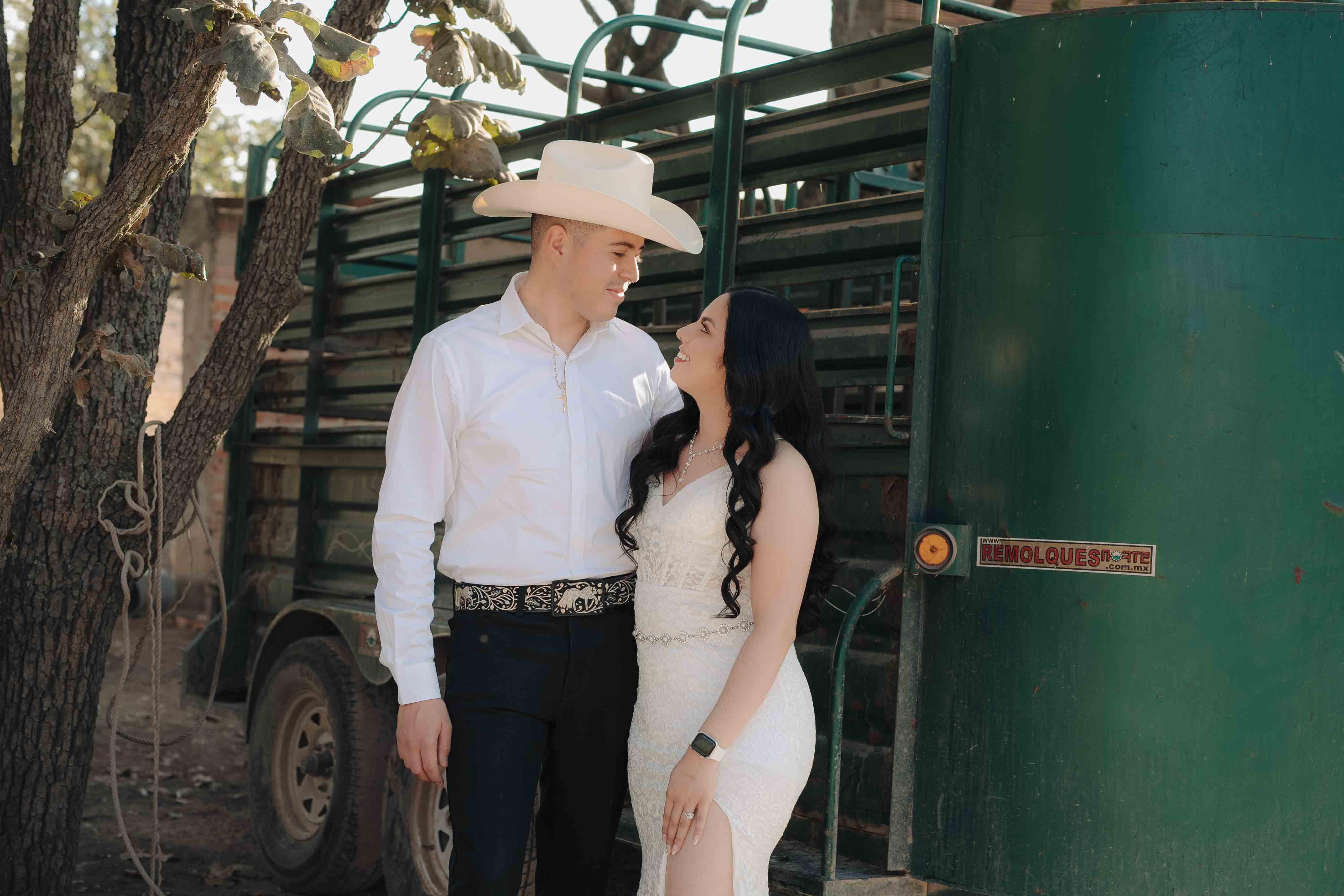 The Wedding Website of Leslie Lopez and Anthony Garcia
