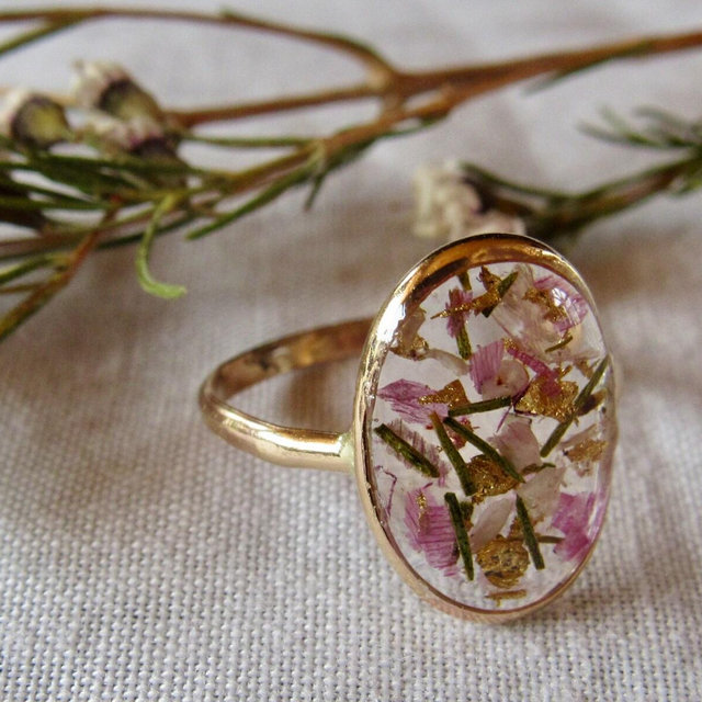 14k Gold filled oval ring. wedding flower preservation ring, memorial ring, bouquet preservation ring, ring with wedding flowers, wedding