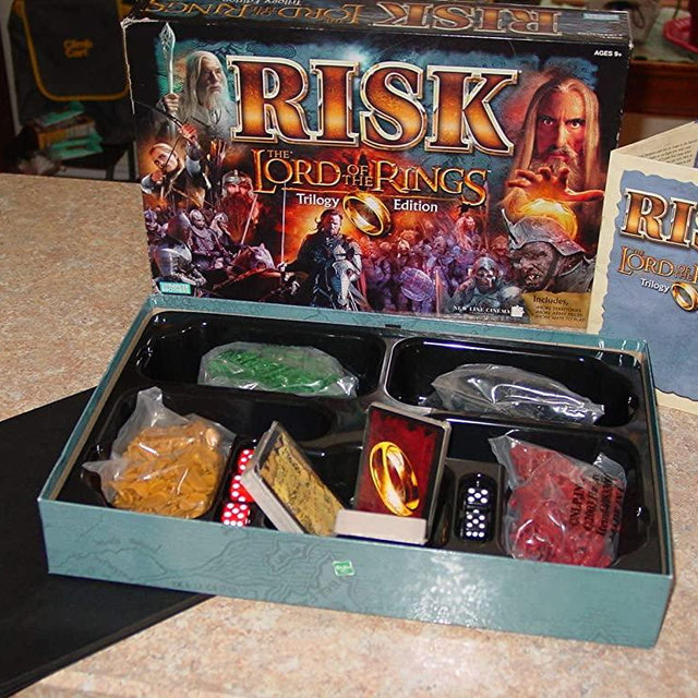 Risk: Lord of the Rings Trilogy Edition