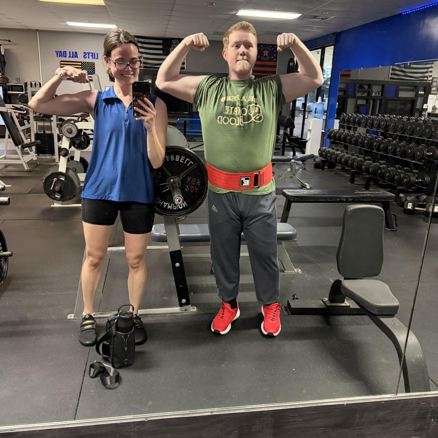 Hitting the gym!! We love working out together at our local gym. Always hyping each other up and getting stronger everyday! 💪🏋️♂️