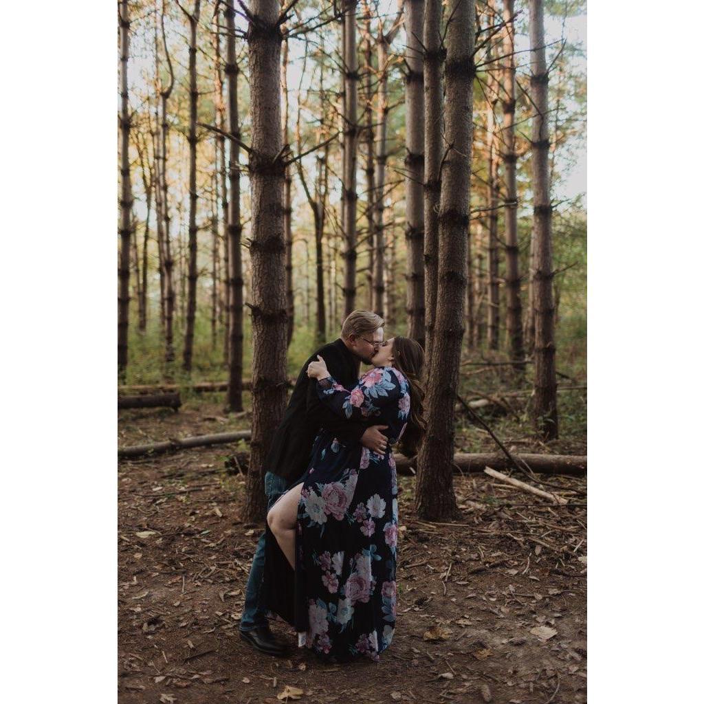 Engagement photos by Caitlyn Cloud Photography 10/04/2020