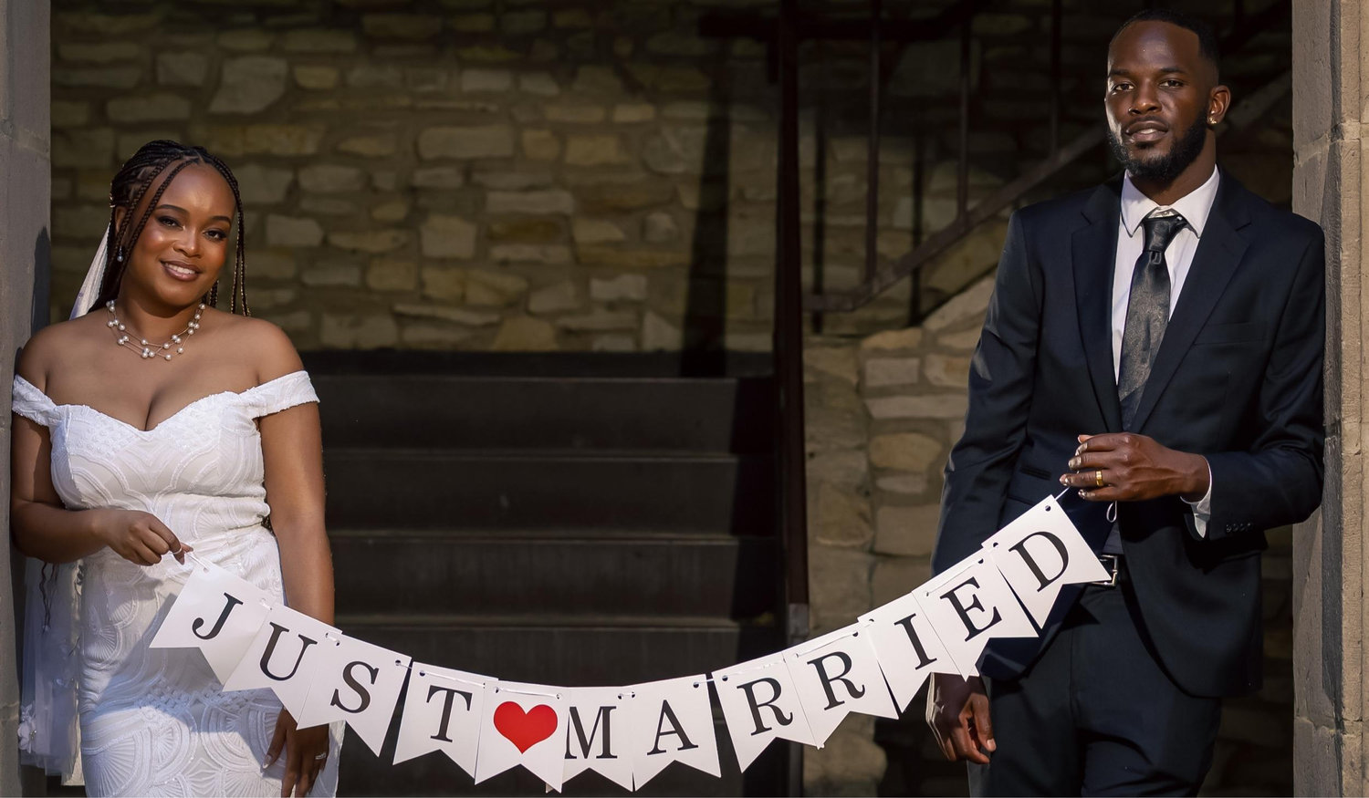 The Wedding Website of Daijahnae Jones and Marcus Baldwin