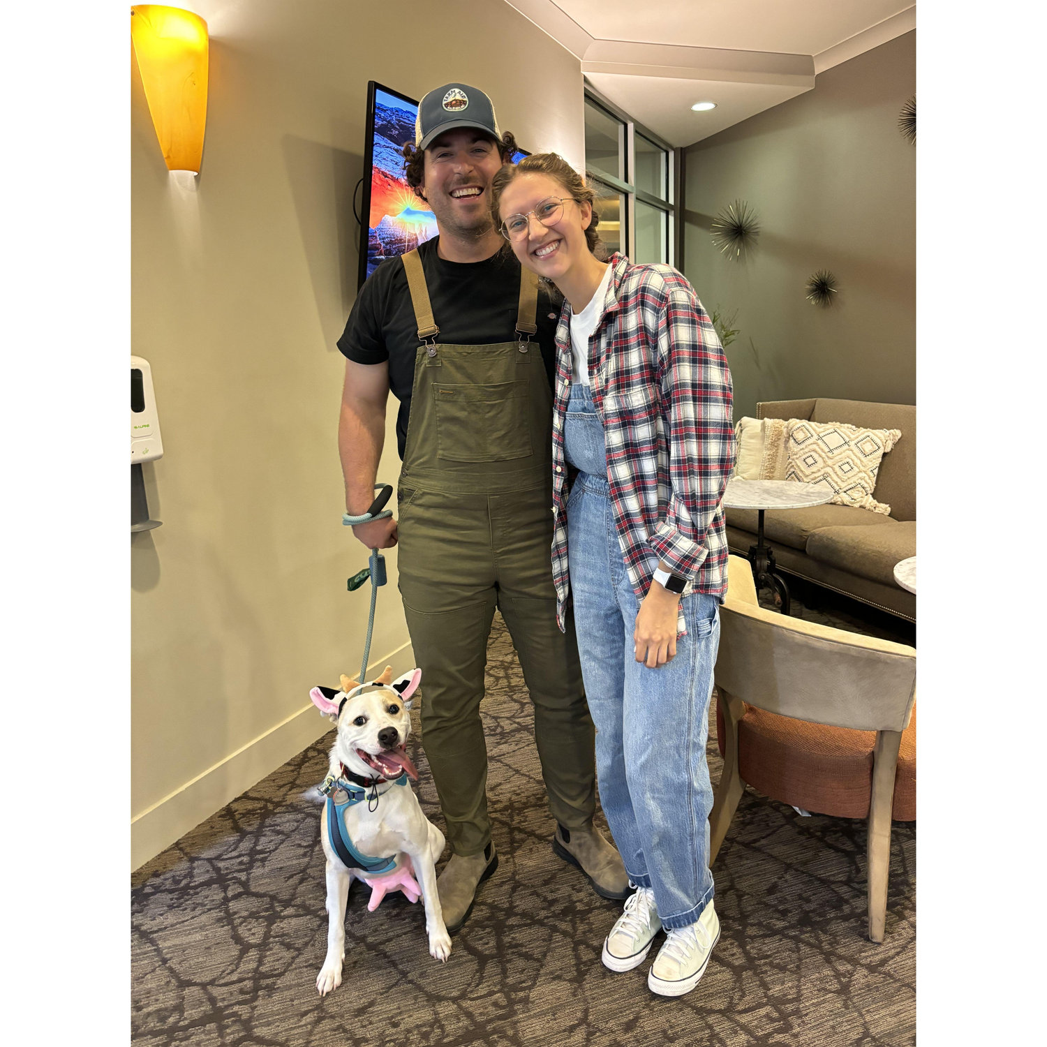 Please zoom in on Ollie and compliment him on his Halloween costume - 2023