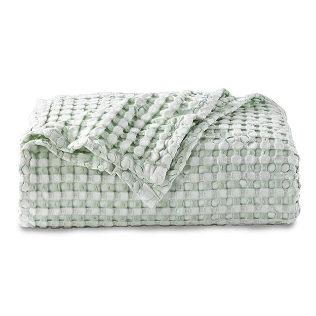 Bedsure 50% Cotton 50% Bamboo Blanket, Waffle Weave Blanket for Couch/Bed, Soft Lightweight Blanket for All Season(Full/Queen Size, 90"x90", Sage Green)