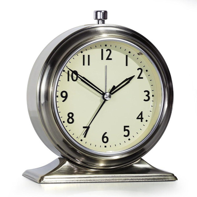 AYRELY® 4-inch Battery Operated Alarm Clock Silent Analog Desk Clocks with Light Vintage Metal Table Clock for Living Room Shelf Bedside Home Decor (Gold)