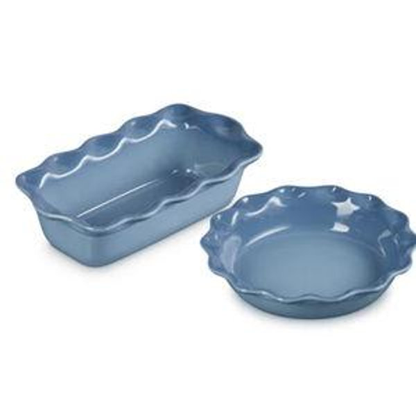 Heritage Pie Dish and Fluted Loaf Pan Set in Chambray
