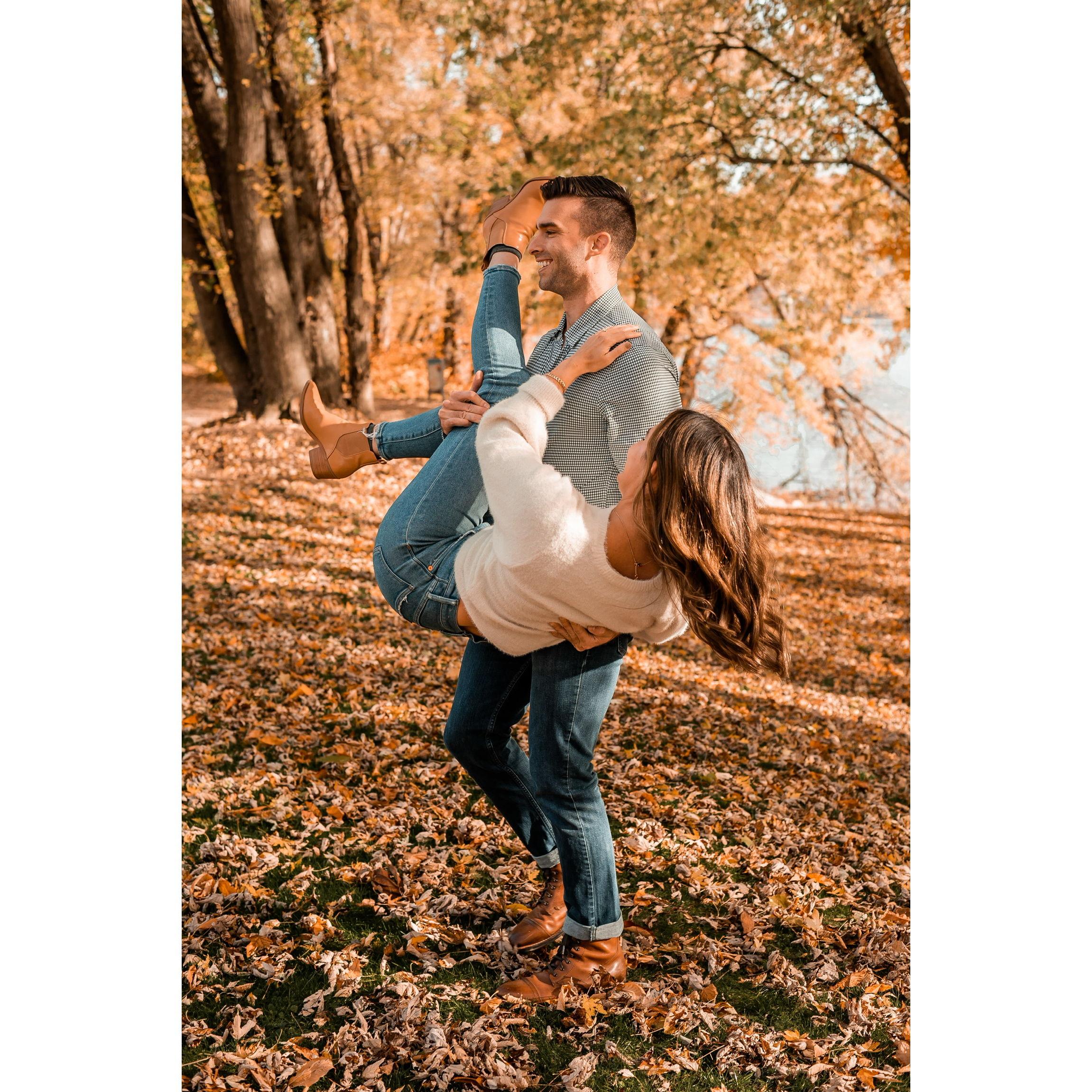 Engagement photos by Whitnie Rae Photography!