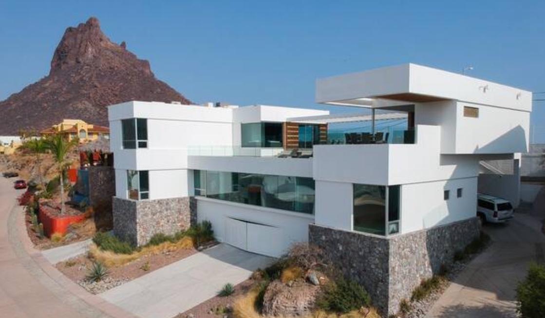 The Wedding Website of Julia Capanna and Tyler Fuller