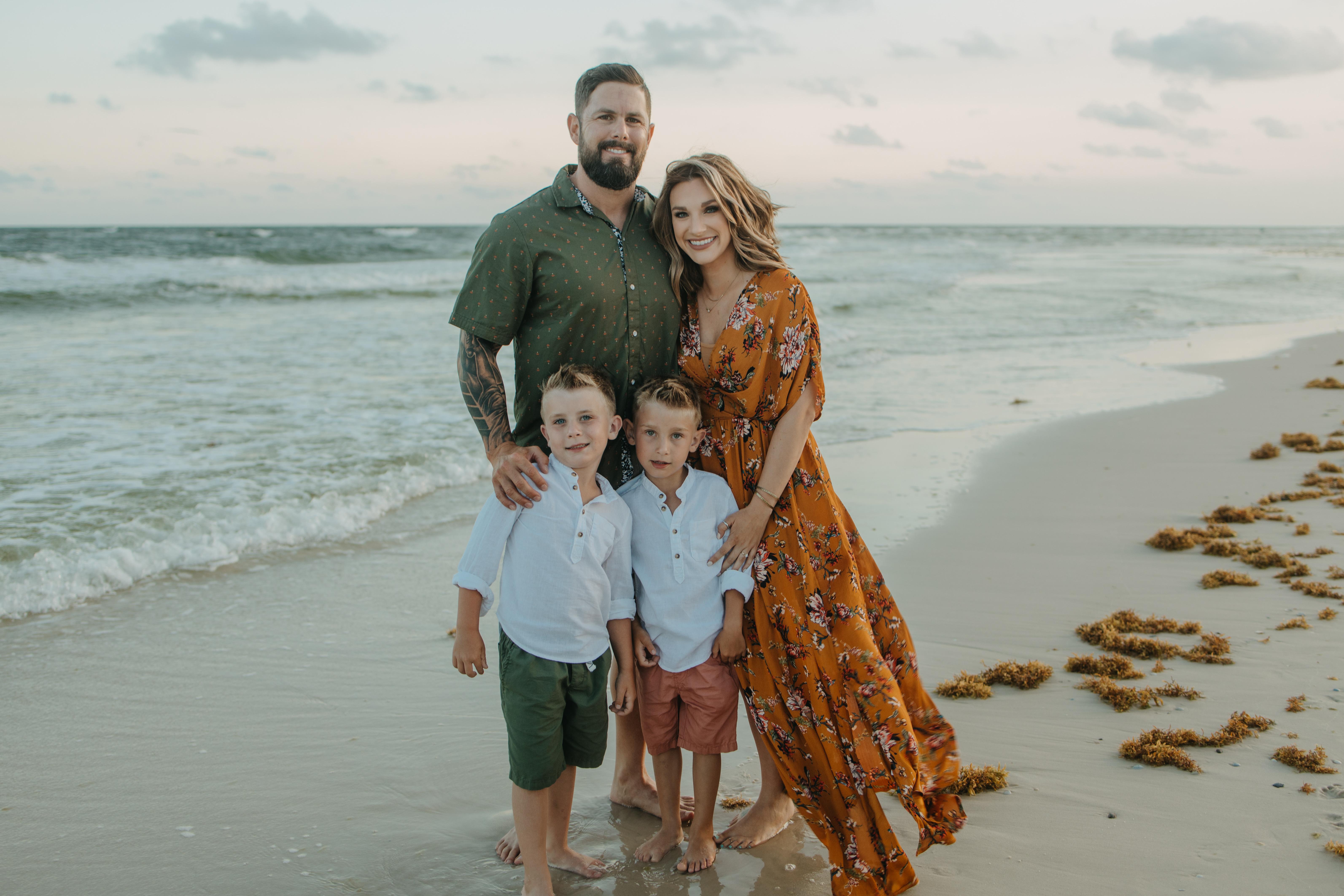The Wedding Website of Elisabeth Price and Tyler Chiasson